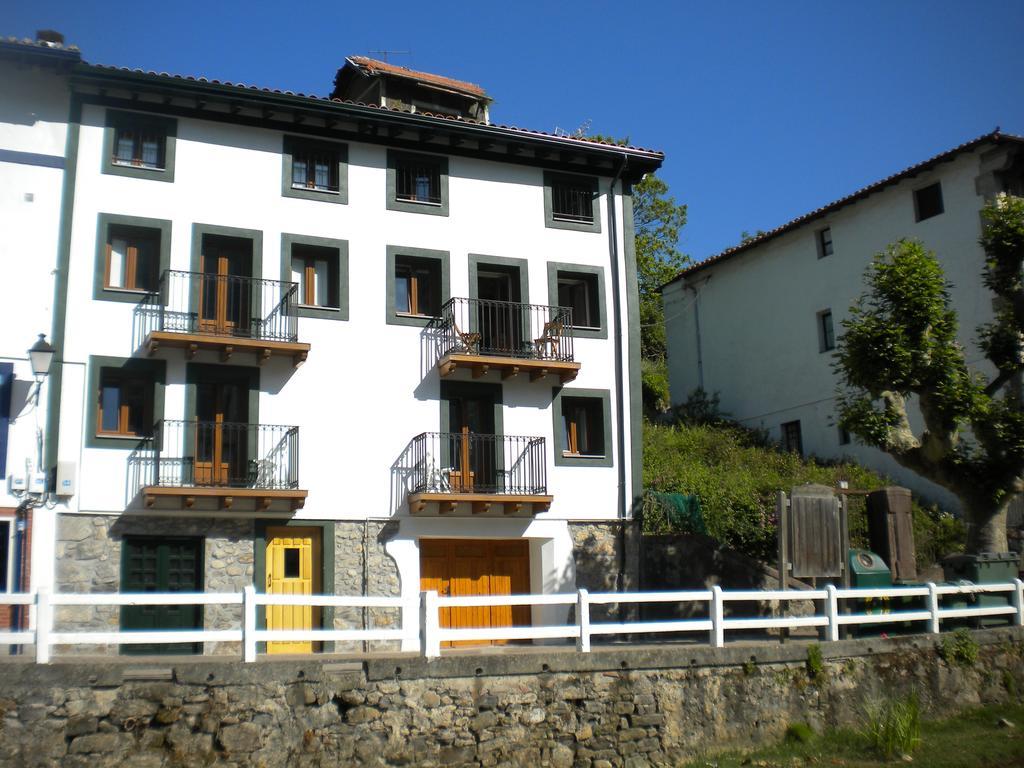 Martina Lapiko Apartment Ea Bagian luar foto